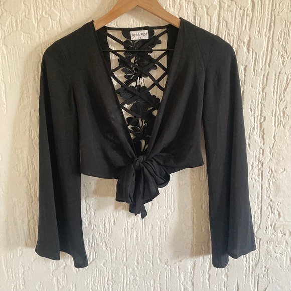 Tiger Mist Tops - Tiger Mist Black Long Flared Sleeve Tie Up Crop Top Size 6